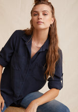 Load image into Gallery viewer, The Split Back Button Down Shirt is Bella Dahl&#39;s signature button down. Designed with two front pockets, a split back detail and long sleeves with roll tab, this shirt is perfect for everyday wear. Aprilmae contemporary designer womenswear in Chiswick.
